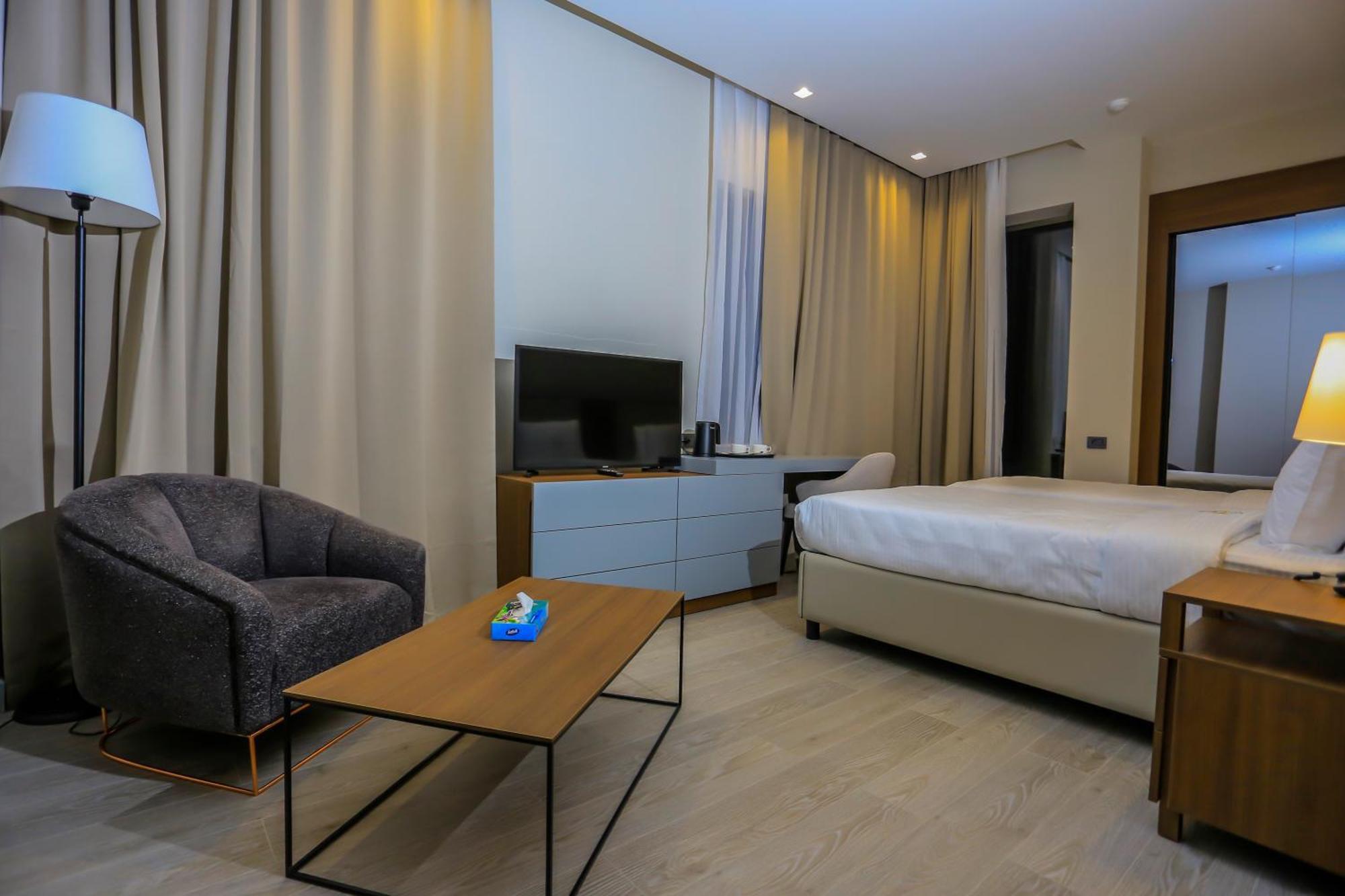 Citymax Hotel Baku Bagian luar foto
