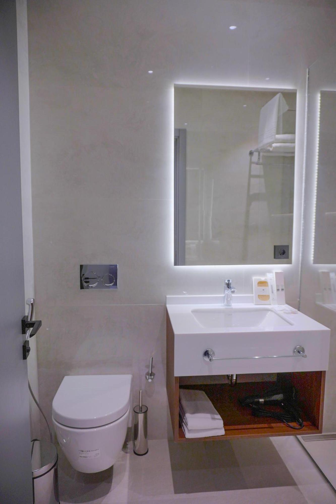 Citymax Hotel Baku Bagian luar foto